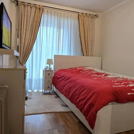 Aroeira Villa, Beach&golf With Private Garden Prázdninový dům *